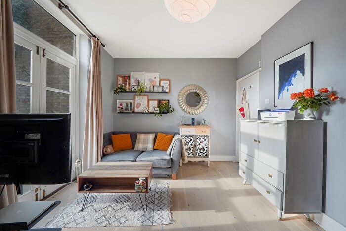 1 Bedroom Flat For Sale In Arica Road, London, SE4
