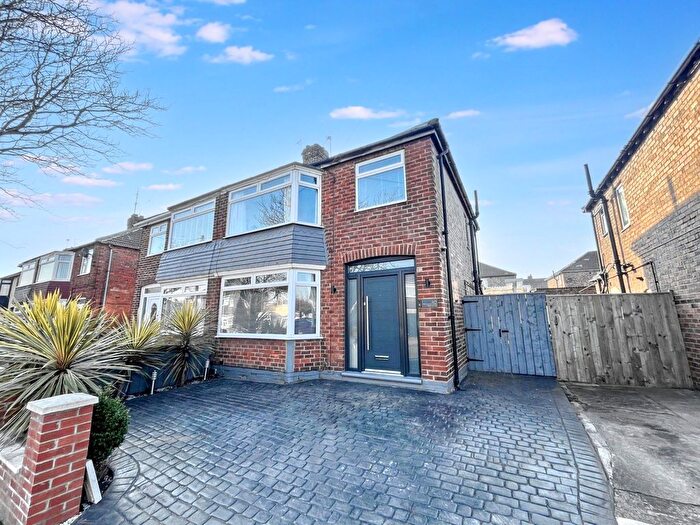 3 Bedroom Semi-Detached House For Sale In Tees Road, Redcar, TS10