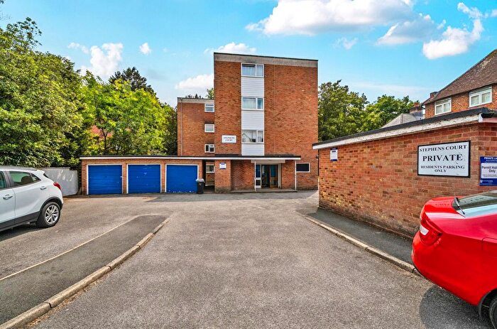 3 Bedroom Flat For Sale In Middlebridge Street, Romsey, SO51