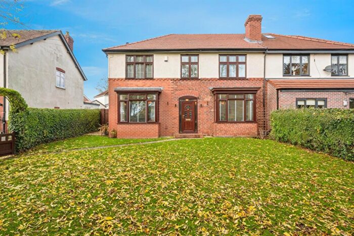 4 Bedroom Semi-Detached House For Sale In Crabgate Lane, Skellow, Doncaster, DN6