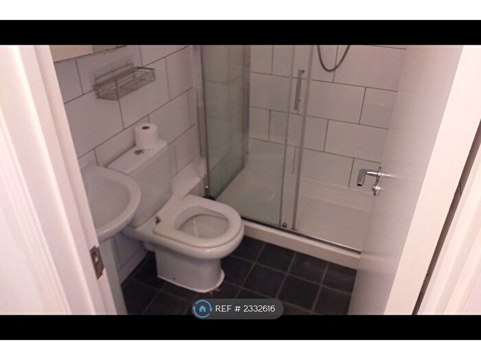 3 Bedroom Flat To Rent In Davenant Road, London, N19