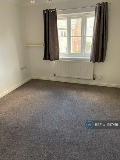 2 Bedroom Flat To Rent In Walson Way, Stansted, CM24