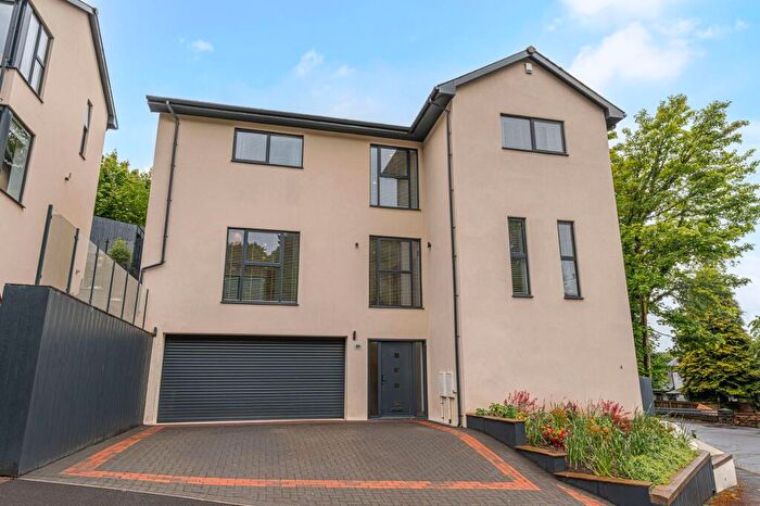 4 Bedroom Detached House For Sale In Caerphilly Close, Rhiwderin, NP10