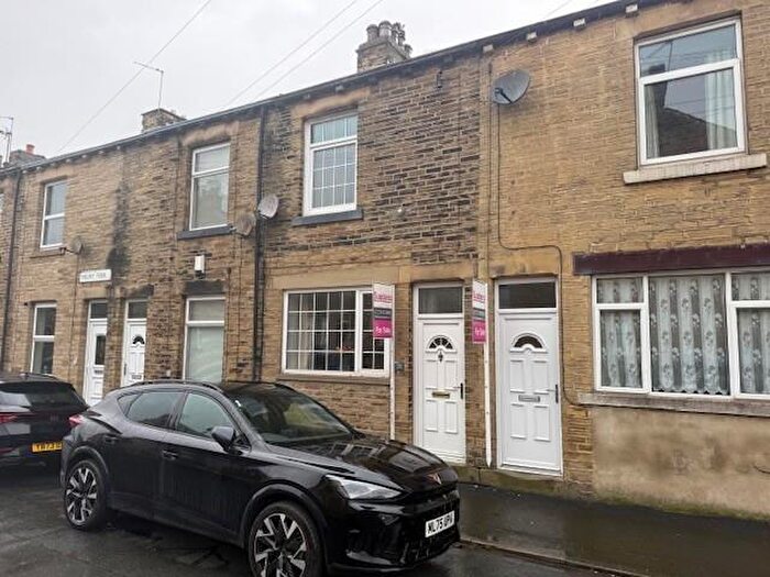 2 Bedroom Terraced House For Sale In Mount Terrace, Eccleshill, BD2