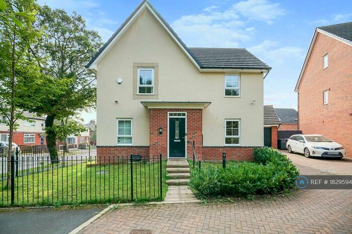 3 Bedroom Detached House To Rent In Whitewood Road, Worsley, Manchester, M28