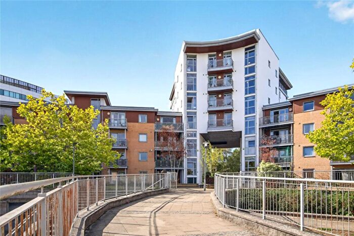 1 Bedroom Apartment For Sale In Kelvin Gate, Bracknell, RG12