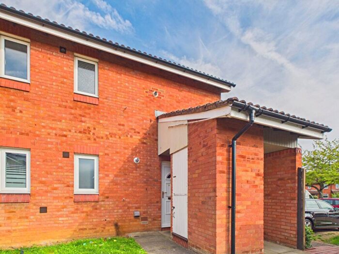 1 Bedroom Apartment To Rent In Ploverly, Peterborough, PE4