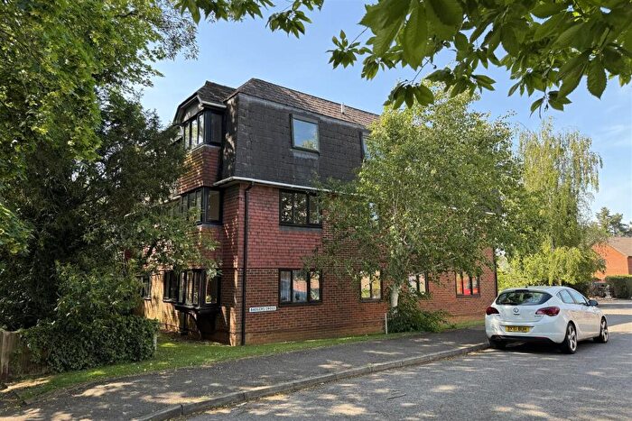 1 Bedroom Flat For Sale In Milford, Godalming, GU8