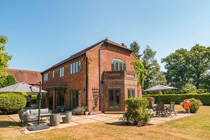 4 Bedroom Detached House For Sale In Brockenhurst Road, Wootton, BH25