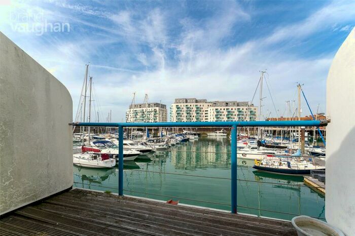 Flat To Rent In Western Concourse, Brighton Marina Village, Brighton, BN2