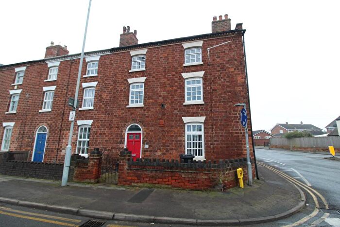 3 Bedroom Terraced House To Rent In High Street, Swadlincote, DE12