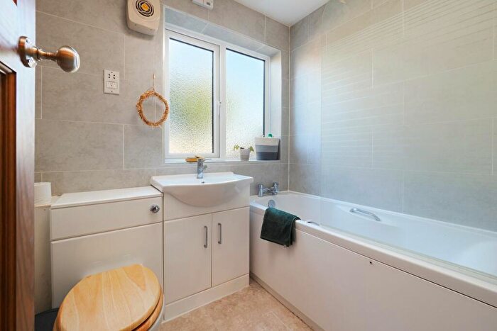 2 Bedroom Semi-Detached Bungalow For Sale In Bedingfield Way, Lyminge, Folkestone, CT18