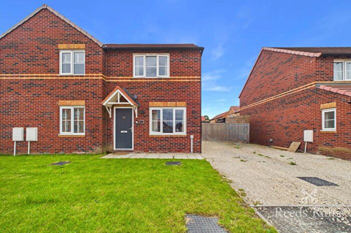 2 Bedroom Semi-Detached House For Sale In Swan Street, Poolsbrook, Chesterfield, Derbyshire, S43