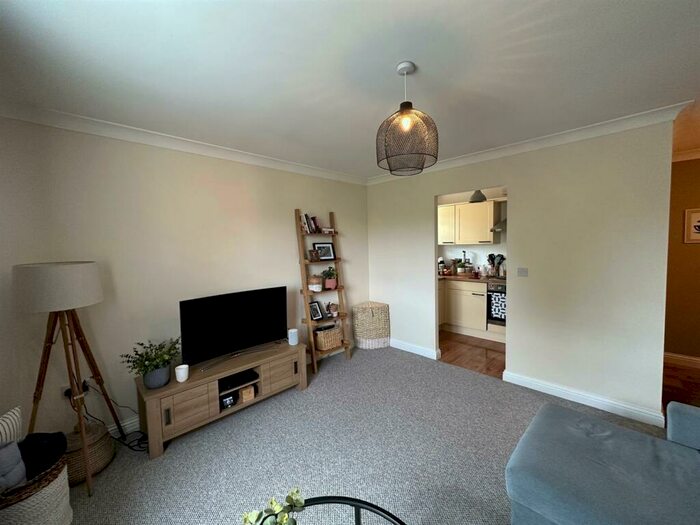2 Bedroom Flat For Sale In Fellowes Road, Fletton, Peterborough, PE2