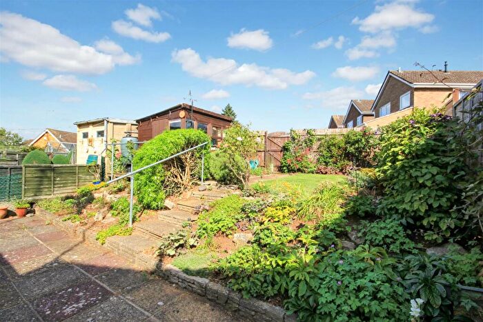2 Bedroom Semi-Detached Bungalow For Sale In Cedar Way, Higham Ferrers, Rushden, NN10