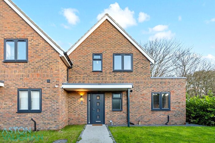 3 Bedroom Semi-Detached House To Rent In Glynn Road, Peacehaven, BN10