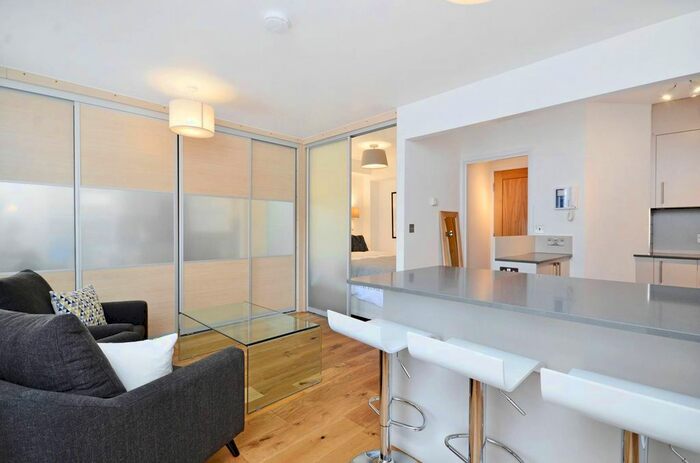 Studio To Rent In Shepherd Market, Mayfair, London, W1J