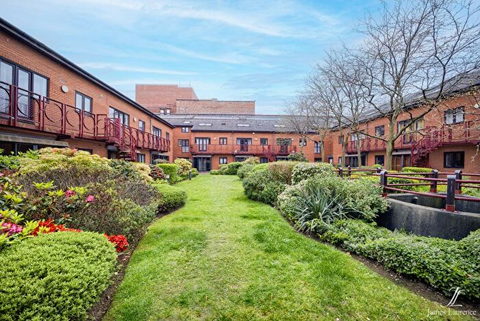 1 Bedroom Flat To Rent In Kings Court, Cox Street, Jewellery Quarter, B3