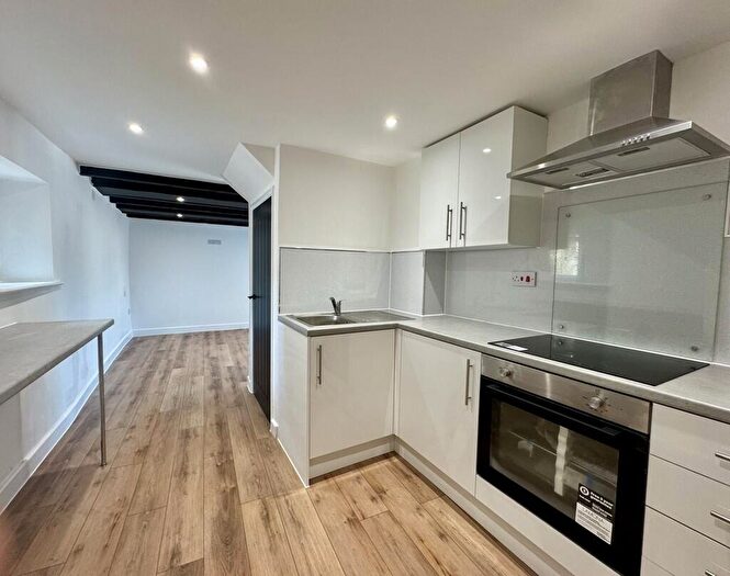 1 Bedroom Cottage To Rent In Wixenford Farmhouse, PL9