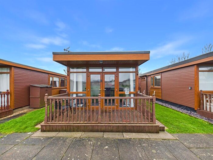2 Bedroom Chalet For Sale In Mablethorpe Chalet Park, Mablethorpe, LN12