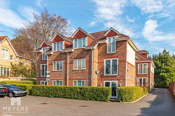 2 Bedroom Apartment To Rent In Talbot Court, Talbot Avenue, Talbot Woods, BH3