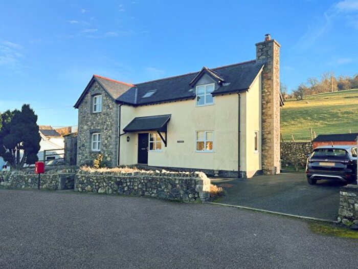 3 Bedroom Detached House For Sale In Bryn Saith Marchog, Corwen, LL21