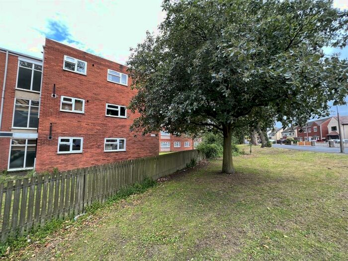1 Bedroom Flat To Rent In Cemetery Road, Stourbridge, DY9