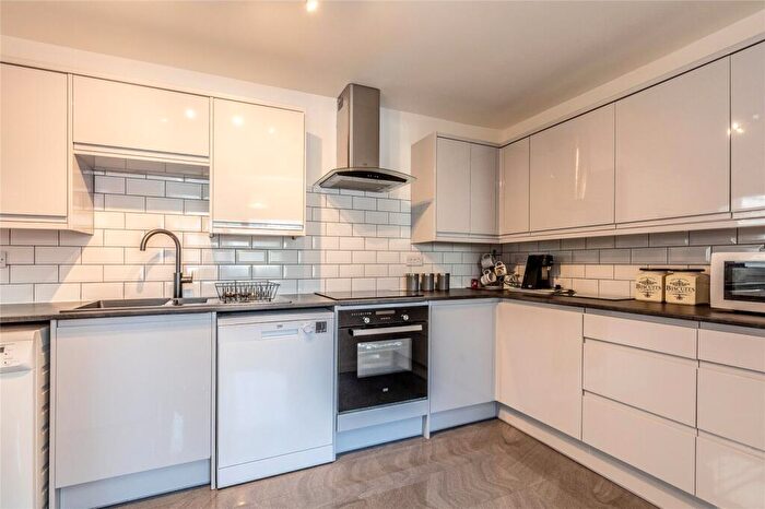 4 Bedroom Detached House For Sale In Gleneagles Drive, Bristol, BS10