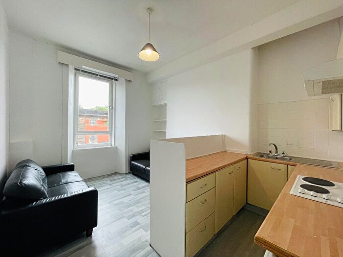 1 Bedroom Flat To Rent In Wellshot Road, Glasgow, G32