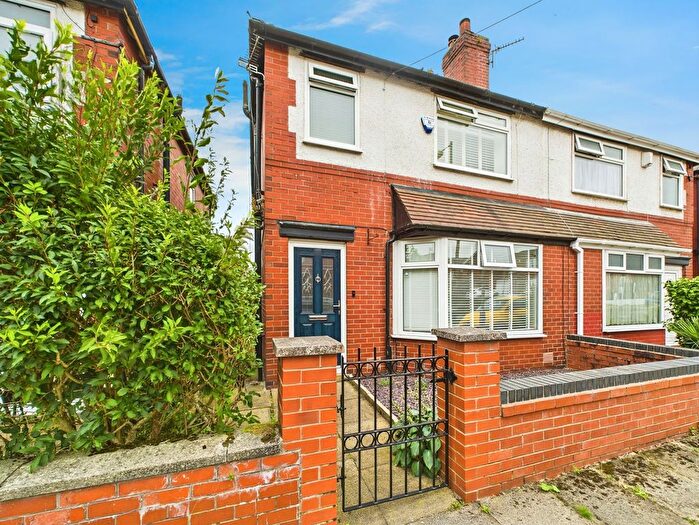 3 Bedroom Semi-detached House For Sale In Rowsley Avenue, Heaton, Bolton, BL1
