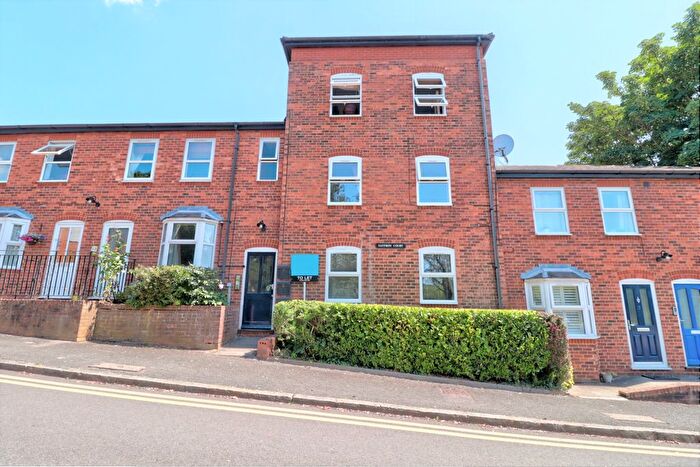 1 Bedroom Flat To Rent In Saffron Road, High Wycombe, Buckinghamshire, HP13