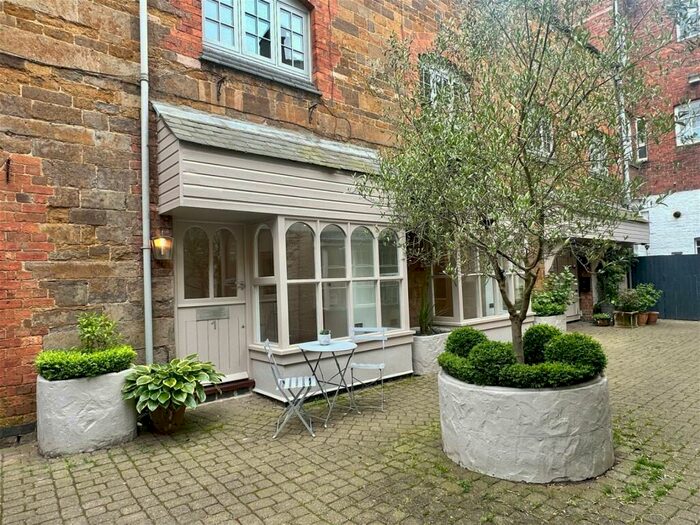 1 Bedroom Cottage For Sale In Old Printworks, Uppingham, LE15