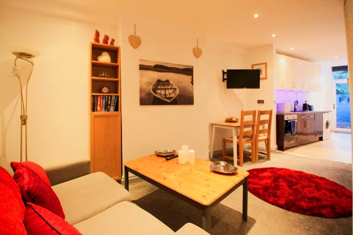 1 Bedroom End Of Terrace House To Rent In Westminster Road, Hoole, Chester, CH2