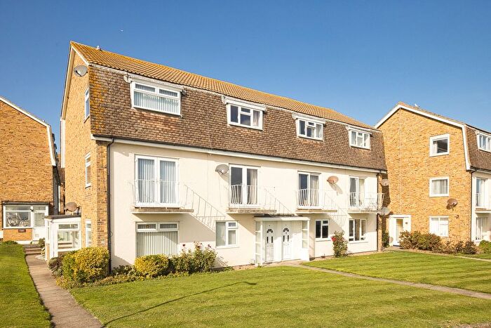 2 Bedroom Maisonette For Sale In Eastern Esplanade, Broadstairs, Kent, CT10