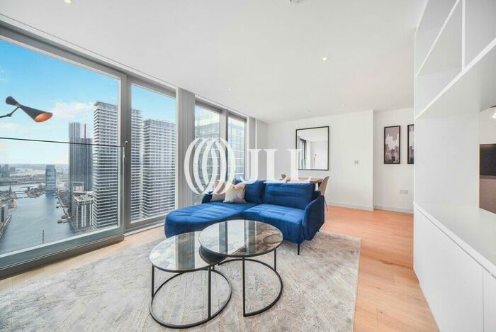 Flat To Rent In Landmark Pinnacle, London, E14