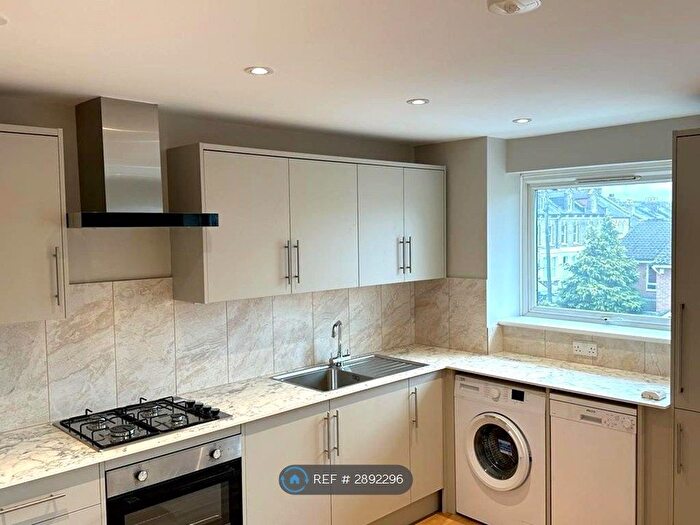 1 Bedroom Flat To Rent In Wellington Court, London, SW11