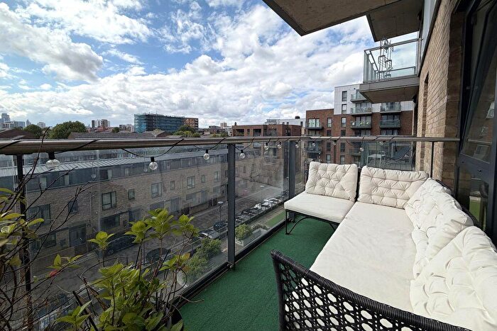 1 Bedroom Flat To Rent In New Festival Avenue, New Festival Quarter, E14