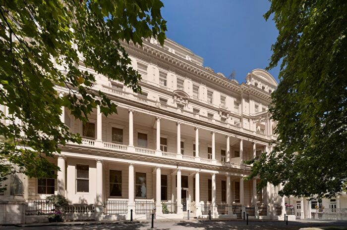 5 Bedroom Flat For Sale In Lancaster Gate, Hyde Park, London, W2