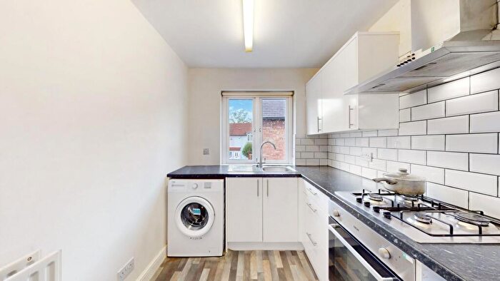 1 Bedroom Flat To Rent In Station Road, Edgware, HA8