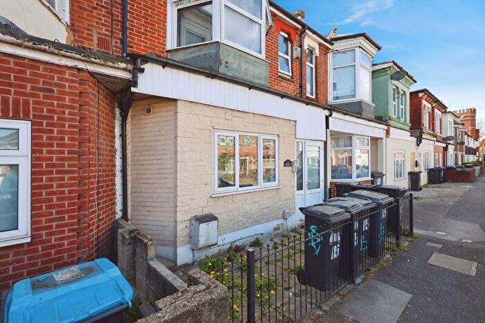 1 Bedroom Terraced House To Rent In House Share With Ensuite & Kitchenette! Palmerston Road, Bournemouth, BH1