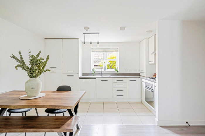 2 Bedroom Apartment For Sale In Terlings Avenue, Harlow, CM20