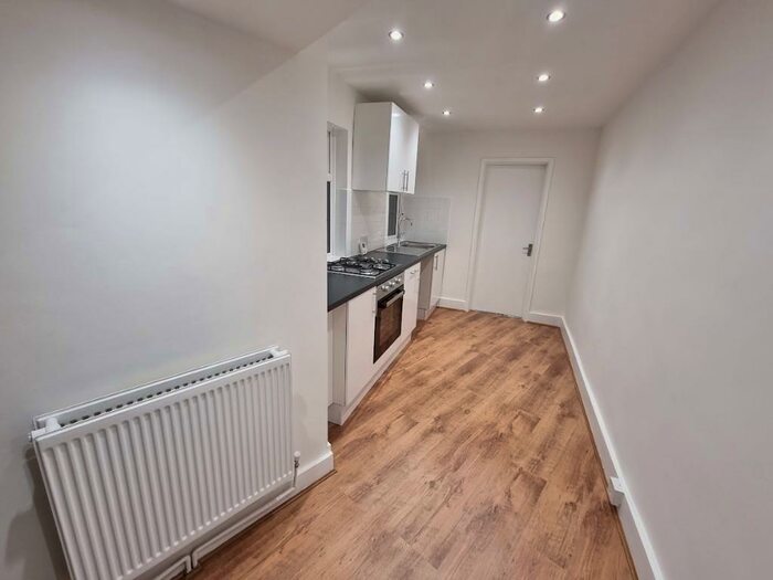 Studio To Rent In Harrow Road, London, NW10