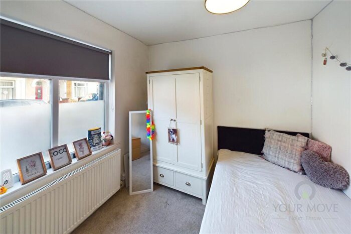 4 Bedroom House To Rent In Moore Street, Poets Corner, Northampton, NN2