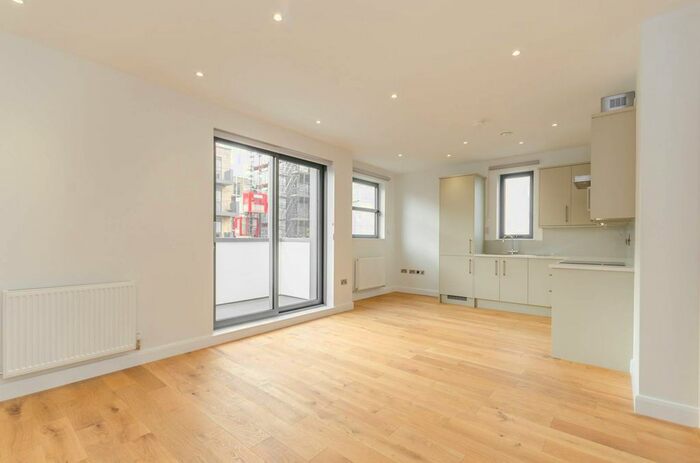 Studio To Rent In St Johns Road, Harrow, HA1