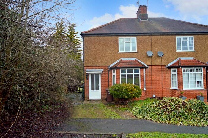 3 Bedroom Semi-Detached House For Sale In Park Corner, Colney Heath, St. Albans, AL4