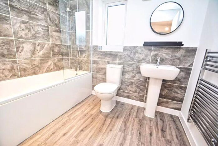 4 Bedroom Detached House For Sale In Primrose Avenue, Clehonger, HR2
