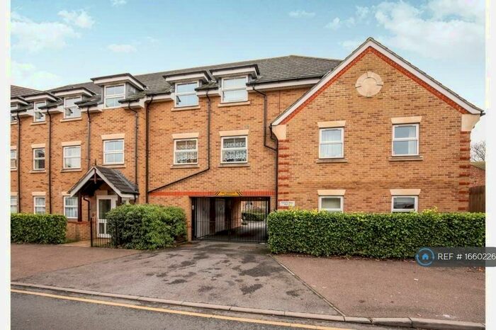 1 Bedroom Flat To Rent In Victoria Place, Woking, GU21