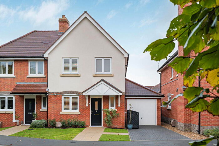 3 Bedroom Semi Detached House For Sale In Victoria Mews, Chilworth, Guildford, GU4