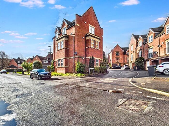 2 Bedroom Apartment To Rent In Drum Close, Allestree, DE22