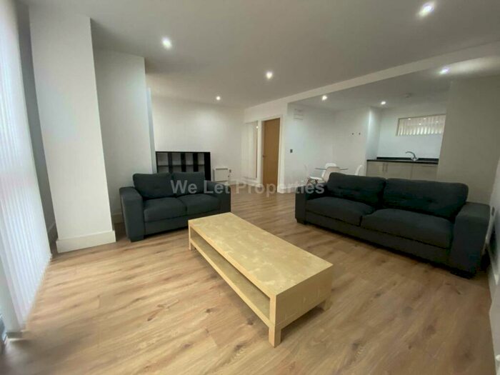 3 Bedroom Apartment To Rent In Ovale, Pollard Street, M4